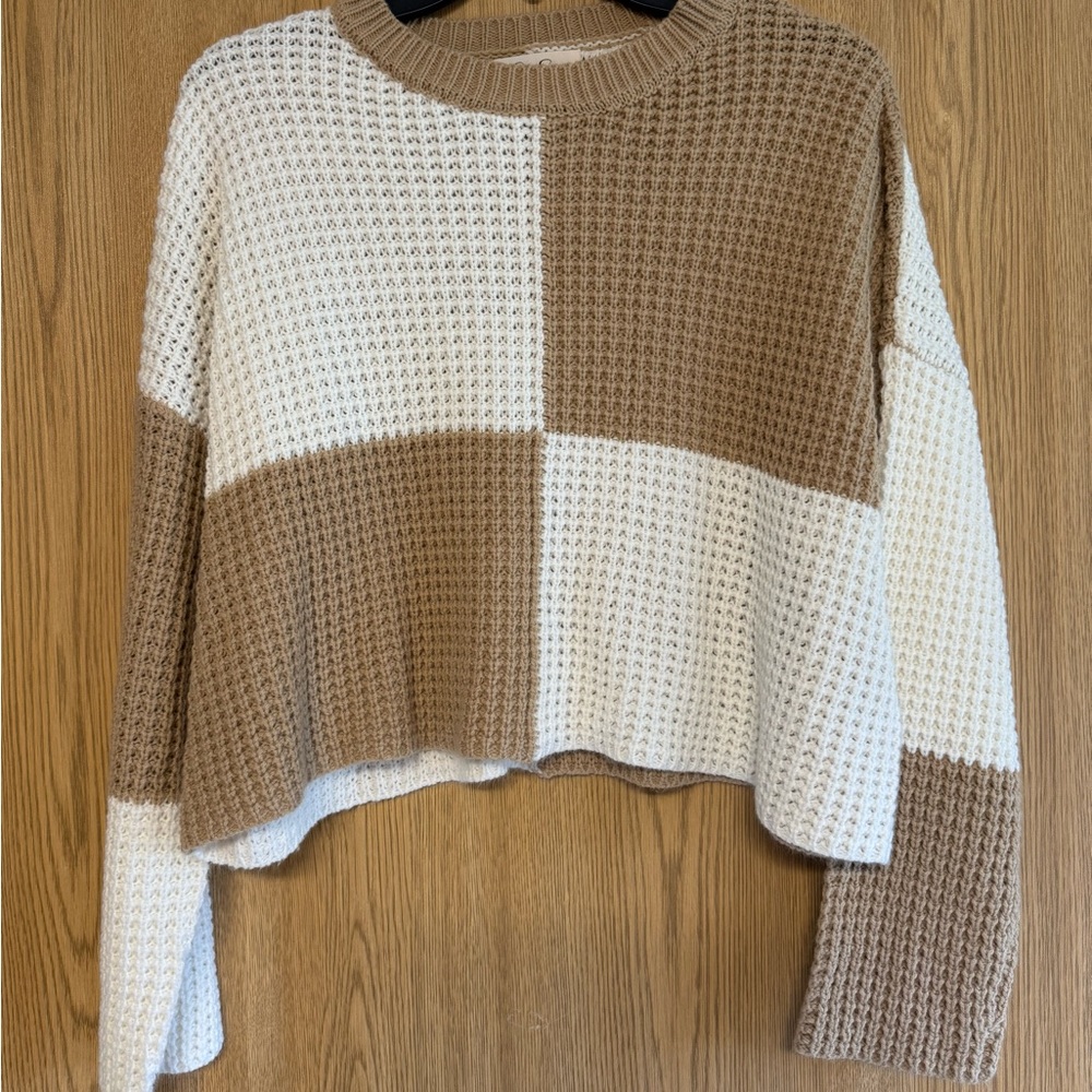 Jessica Simpson Cream and Brown Crew Neck Sweater